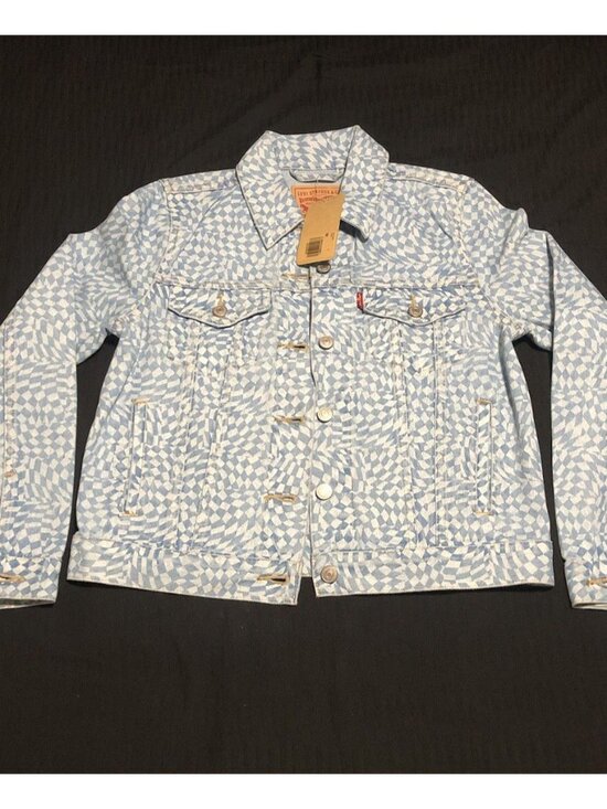 Levi's Jackets & Blazers - Levi's Blue Original Trucker Jacket Patterned Denim Jacket. Size Small. White